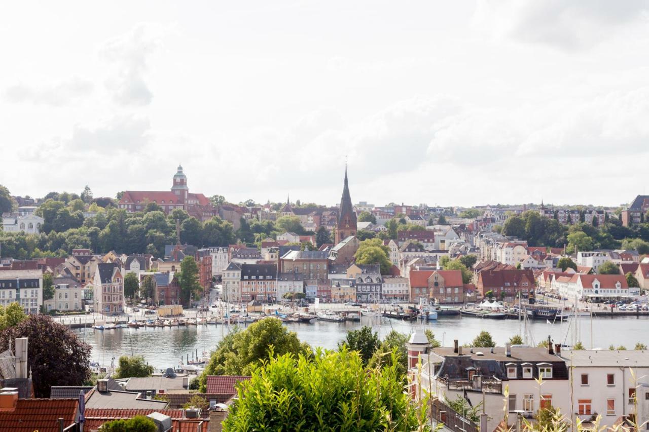 Stadtvilla Mit Hafenpanorama Flensburg Exterior foto